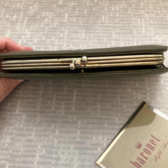 Vintage Baronet Olive Clutch Wallet - Picture 5 of 14